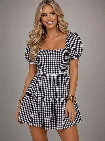 donna line: Crno-bela karirana mini haljina - Kroj: A-linija sa naboranim — 1