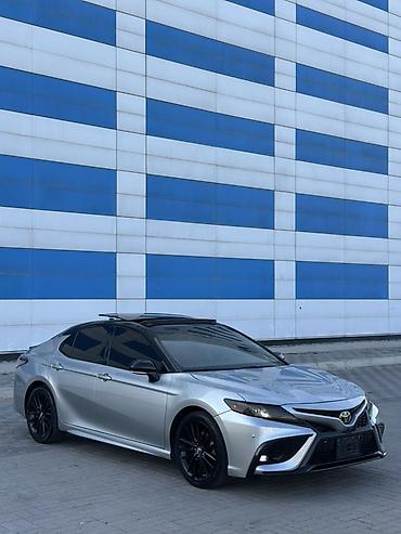 Toyota: Toyota Camry: 2018 г., 2.5 л, Автомат, Бензин, Седан — 2