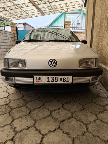 volkswagen b5: Volkswagen Passat: 1991 г., 1.8 л, Механика, Бензин, Лимузин