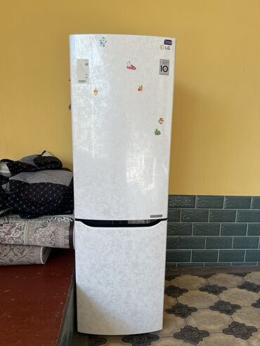 холодильника двухкамерного: Холодильник LG, Б/у, Двухкамерный, 60 * 183 *