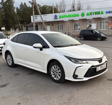 Toyota: Toyota Corolla: 2019 г., 1.8 л, Автомат, Гибрид, Седан