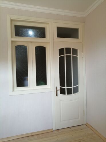 Qapıların təmiri: Mebel, pilləkanı və qapıları sifarişlə yığıb yerində quraşdırirıq — 26