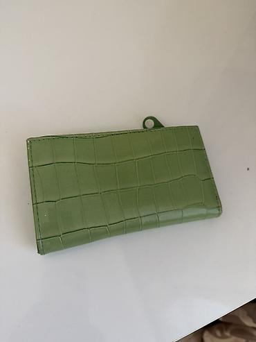 Portmone, pulqabıları: Stradivarius qadın pulqabısı – açıq yaşıl rəngdə, timsah naxışlı — 3