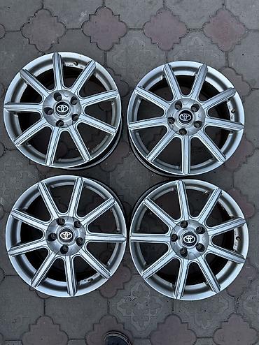 Литые Диски R 17 Toyota, Комплект, отверстий - 5, Б/у