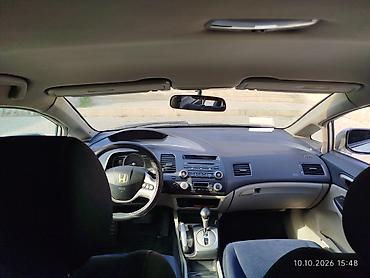 50 куб: Honda Civic: 2007 г., 1.3 л, Автомат, Бензин, Седан — 6