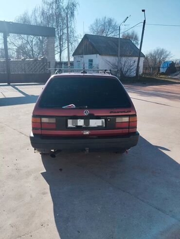 авто в рассочку: Volkswagen Passat: 1989 г., 1.8 л, Механика, Бензин, Универсал