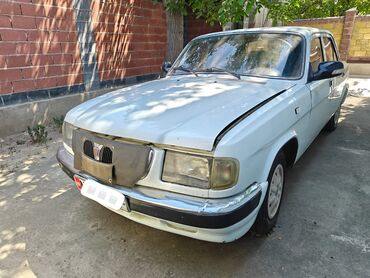 продаю после дтп: Продаю б/у автомобиль Волга белого цвета