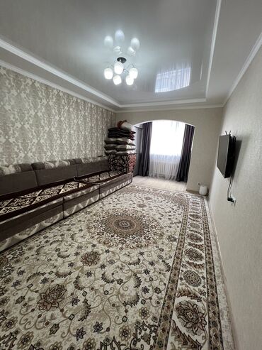 сдается 2 комнатная квартира в джале: 1 комната, 45 м², 106 серия улучшенная, 1 этаж, Евроремонт