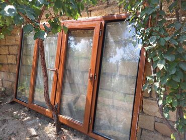 pencere reşotkaları: Pıastik pəncərə iki ədəddir ölçüsü eni 230 sm hündürlük 130 digəri eni