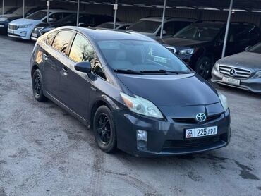 Kia: Toyota Prius: 2010 г., 1.8 л, Автомат, Гибрид, Седан