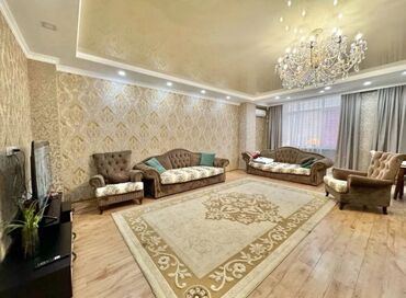 чехлы на кресло: Продаю мягкую мебель 2 дивана 2 кресло состояние ткани на корпусе