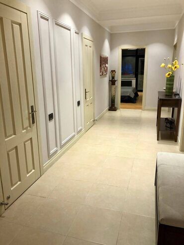 Yeni tikili: 4 otaqlı, Yeni tikili, m. Sahil, 185 kv. m -da lalafo.az — 19 Yeni tikili: 4 otaqlı, Yeni tikili, m. Sahil, 185 kv. m — 19