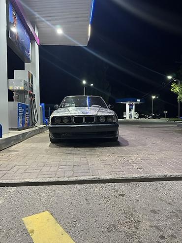 авто полироль: BMW 5 series: 1990 г., 2.5 л, Механика, Седан — 3