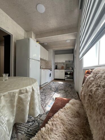 Uzunmüddətli kirayə mənzillər: Gənclik metrosuna yaxın Ağasadiq Gəraybəyli küçəsində, 207 nömrəli — 9