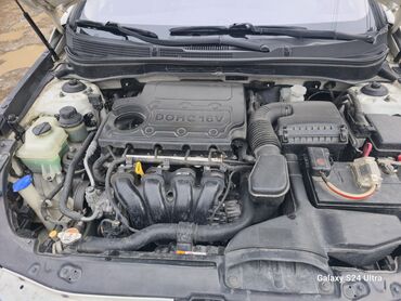 Hyundai: Hyundai Sonata: 2 l | 2012 il Sedan — 2