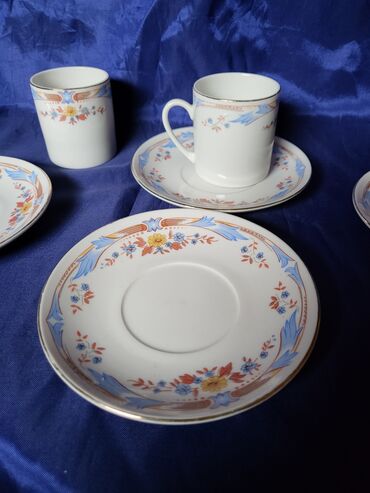 Kuhinjski setovi: Soljice nove za kafu,fena porcelan 70,80te. Soljice perfektne sve na na lalafo.rs — 11 Kuhinjski setovi: Soljice nove za kafu,fena porcelan 70,80te. Soljice perfektne sve na — 11