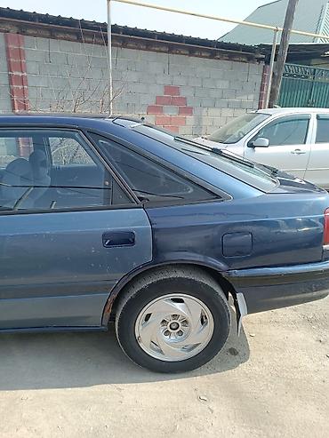 626: Mazda 626: 1990 г., 2 л, Механика, Бензин, Седан — 6