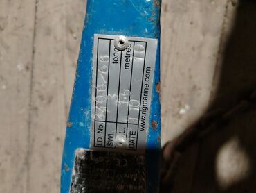 Digər tikinti materialları: Yük qaldıran 3 tonluq