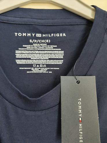 Futbolkalar: Original Tommy Hilfiger uşaq T‑şörtü,xaricdən alınıb. 7-8yaş - Rəng — 2