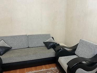 kohnə kreslo: İşlənmiş, Klassik divan, 2 kreslo, Divan, Bazasız, Açılan — 2