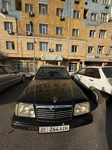 sl 55: Mercedes-Benz E-Class: 1992 г., Седан — 5