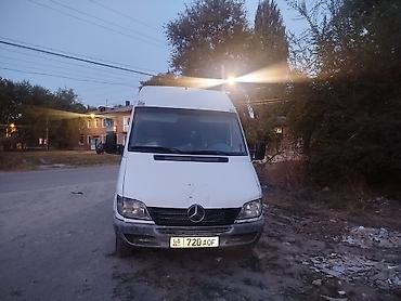 низкий кабина: Mercedes-Benz Sprinter
год 2005
обьем 2.2 
средный база 
грузопассажир — 2