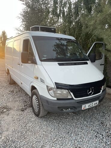 спринтер грузовой цельно метоличиский: Легкий грузовик, Mercedes-Benz, Б/у