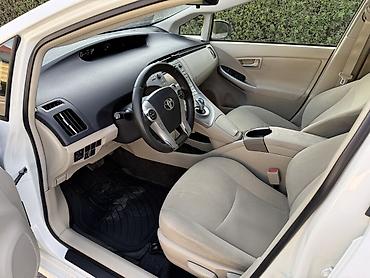 приус 2015 года: Toyota Prius: 2015 г., 1.8 л, Вариатор, Гибрид, Лифтбек — 7
