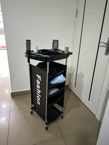 Salon, tibbi mebel dəsti: Premium salon mebeli və avadanlıqları komplekti Tərkib: - Pedikür — 11