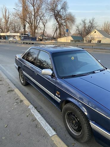 Mazda: Mazda 626: 1987 г., 2 л, Механика, Бензин, Седан — 3