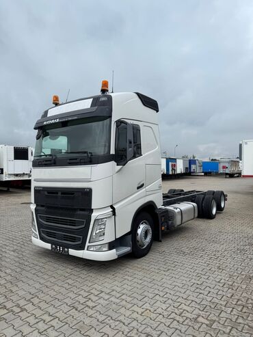кенгурятник на вольво fh13: Тягач, Volvo, 2019 г.