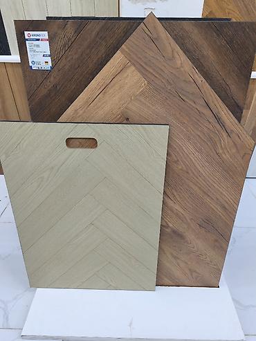 palid agaci: Herringbone naxışlı laminat döşəmə panelləri - Marka: Kronotex — 1