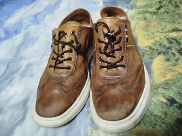 Кроссовки и спортивная обувь: Продаю мужские кросовки 41 размера натуральная кожа лёгкие в хорошем — 8