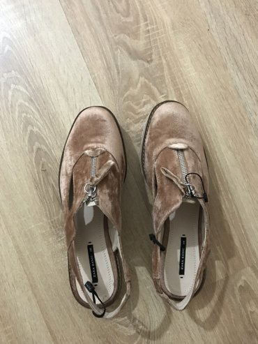 летняя обувь 38: Новые бархатные босоножки zara 38р покупала в стамбуле