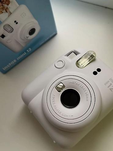 digital camera: Fujifilm Instax Mini 12 — мгновенная камера белого цвета. Основные — 1