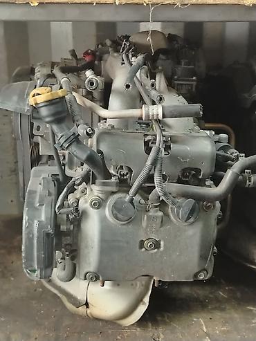 Бензиновый мотор Subaru 2 л, Б/у