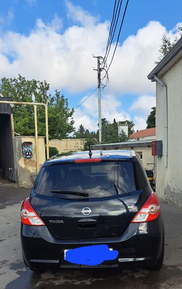 xacmaz masin satisi: Nissan Tiida: 1.5 l | 2011 il Hetçbek