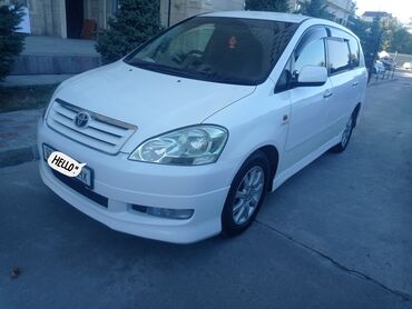 Toyota: Toyota Ipsum: 2002 г., 2.4 л, Автомат, Бензин, Минивэн