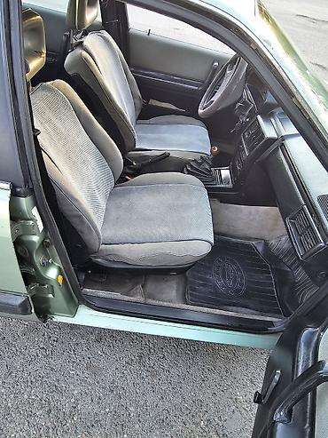 туманик ауди: Audi 100: 1984 г., 1.8 л, Механика, Бензин, Седан — 9