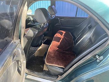 Транспорт: Mercedes-Benz E-Class: 2001 г., 2.9 л, Механика, Бензин — 7