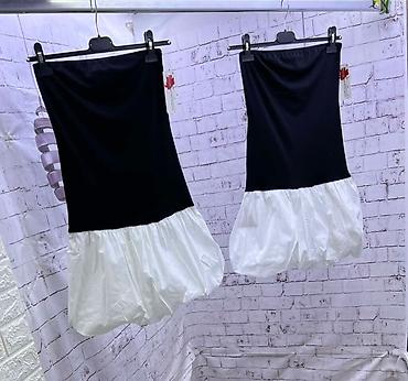 satensa: Crno-bela mini haljina bez bretela
1500 din
S M L — 4