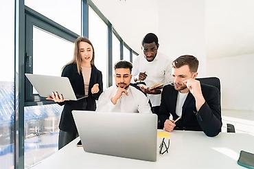 call centr: Ищем менеджера в курьерскую службу работа с рекламой 
и клиентами — 2