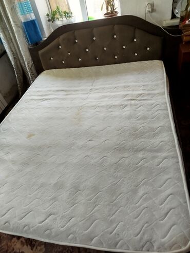 лес кара жыгач: Продам кровать