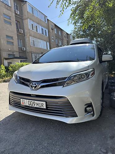 a8 d2: Toyota Sienna: 2016 г., 3.5 л, Автомат, Бензин, Минивэн — 1