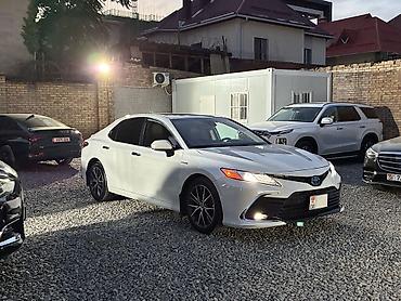 step: Toyota Camry: 2021 г., 2.5 л, Автомат, Гибрид, Седан — 1