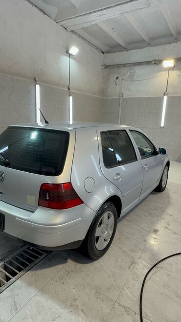 фолсфаген голф: Volkswagen Golf: 1999 г., 2 л, Автомат, Бензин, Хэтчбэк