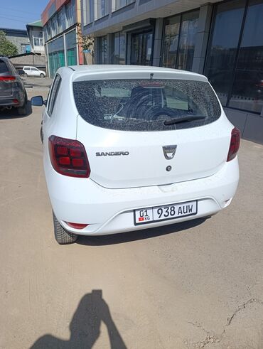 машина вариантга: Dacia Sandero: 2017 г., 0.1 - engine capacity л, Хетчбек