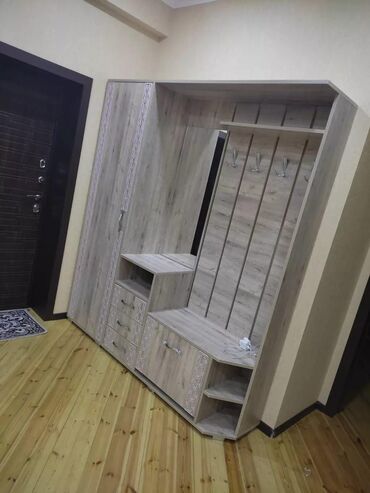 пищевой бак пластиковый 300 литров: Dehliz dolabi satilir 300 azn. (alinib 1100 azn)Yeni