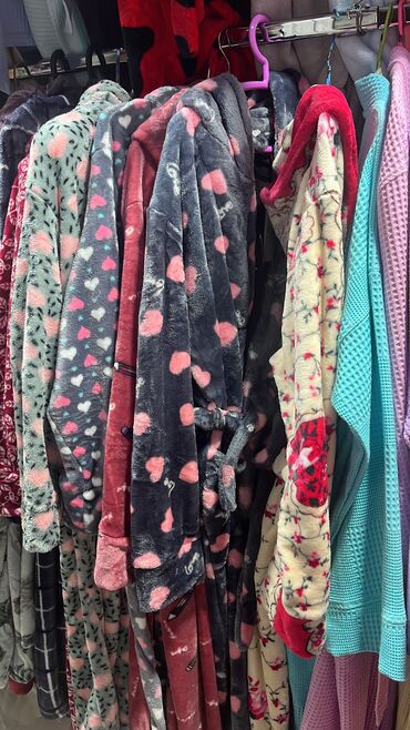 Халаты: Халат, Плюш, Made in KG, В полоску, Леопардовый принт, С перьями — 4