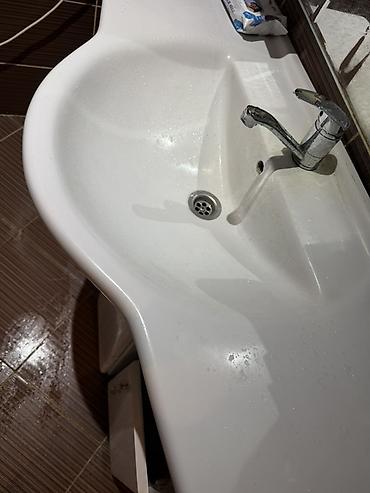 divar refleri: Hamam üçün lavabo və şkaf dəsti - Komplekt: yuxarı hissədə güzgülü — 4